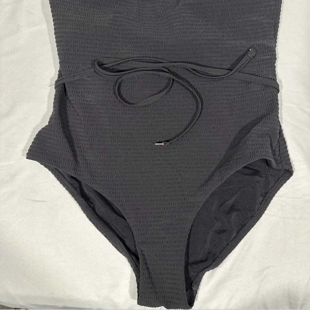 NEW $150 Sea‎ Level [ 8 US ] Messina One Shoulder One Piece Swimsuit Black
